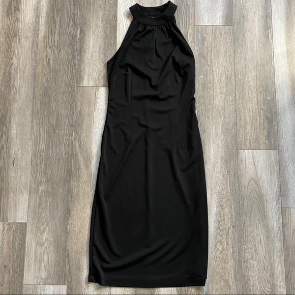 Vintage Ladies’ 1990’s Black Crepe LBD Halter Neck Fitted Cocktail Dress [XS] - Picture 5 of 9
